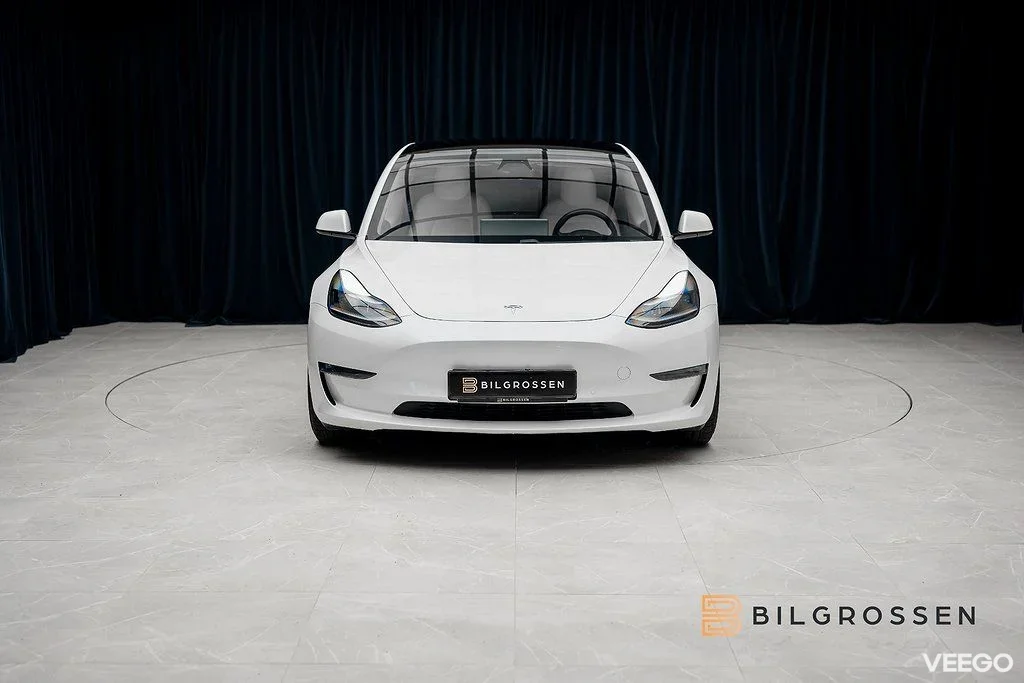 Tesla Model 3 Performance 513hk Autopilot Premium 377kW