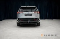 Toyota RAV4 Plug in AWD-i 306hk Style Drag B-Kamera MOMS 225kW thumbnail