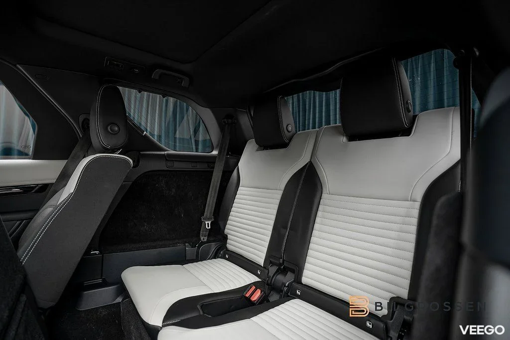 Land Rover Discovery D250 MHEV 249hk R Dynamic Pano 360 183kW