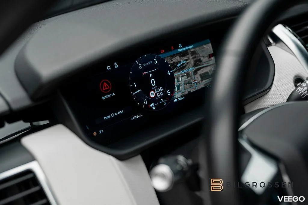 Land Rover Discovery D250 MHEV 249hk R Dynamic Pano 360 183kW