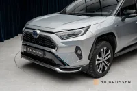 Toyota RAV4 Plug in AWD-i 306hk Style Drag B-Kamera MOMS 225kW thumbnail