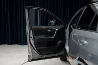 Toyota RAV4 Plug in AWD-i 306hk Style Drag B-Kamera MOMS 225kW thumbnail