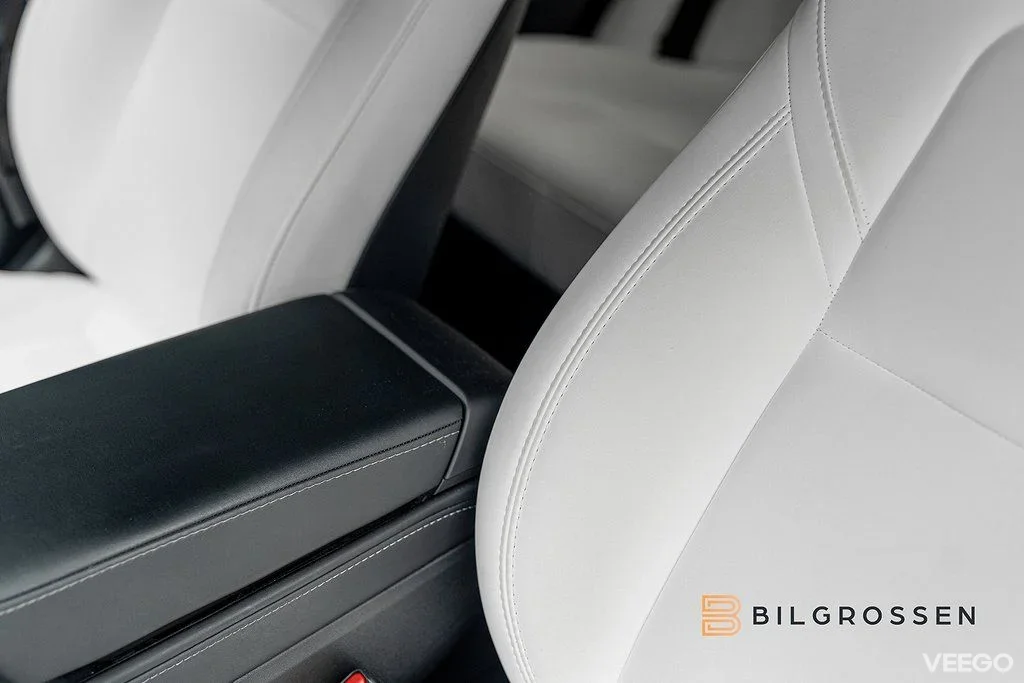 Tesla Model 3 Performance 513hk Autopilot Premium 377kW