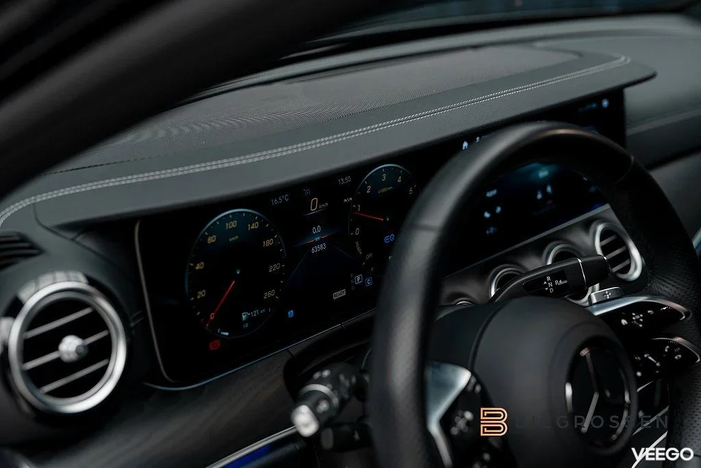 Mercedes-Benz E300 T de 306hk AMG Premium Plus P-Värm Drag 225kW