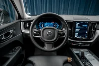 Volvo XC60 Recharge T6 AWD Plus Dark Panorama Drag 257kW thumbnail