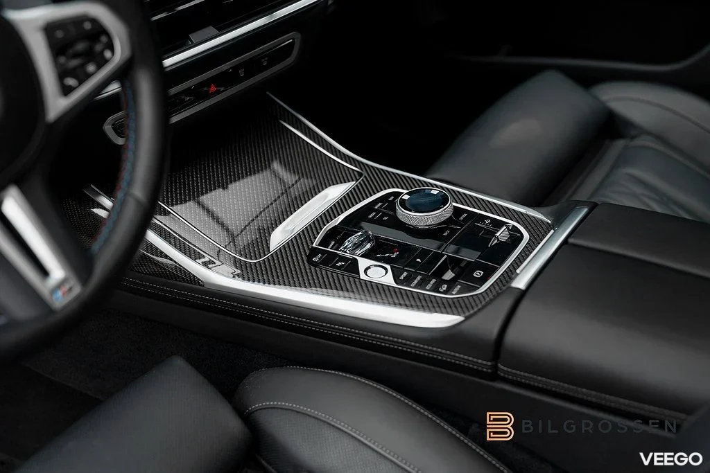 BMW X7 M60i xDrive M Sport Pro Executive SkyLounge B&W 390kW