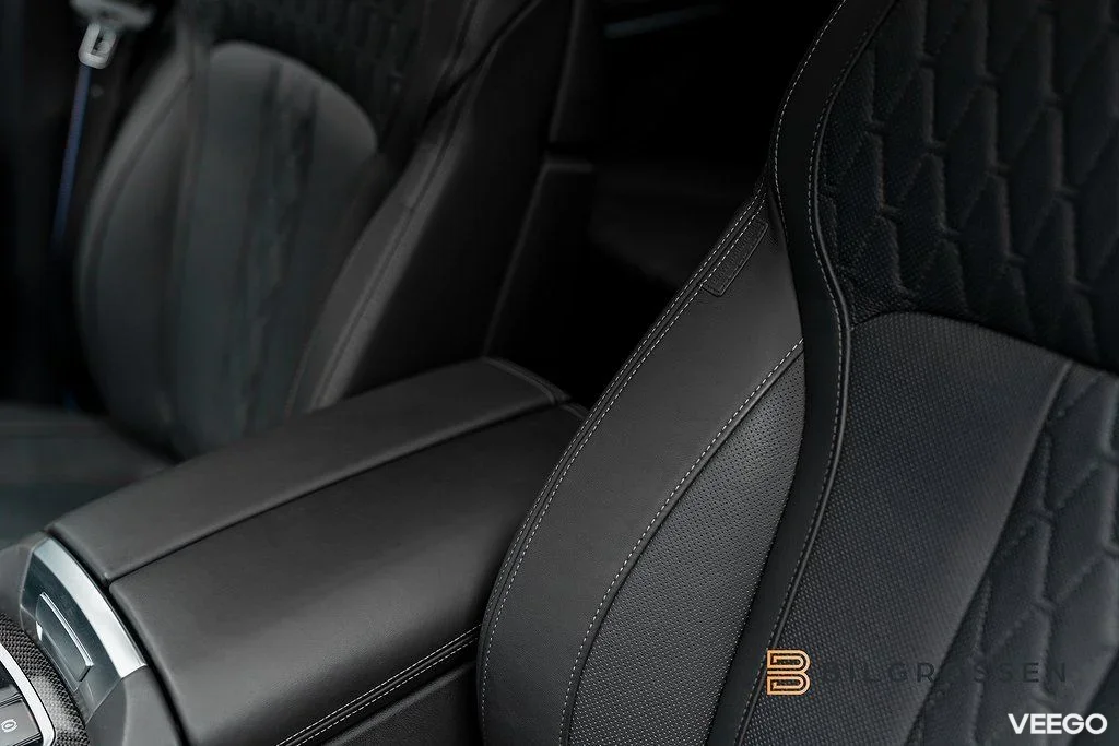 BMW X7 M60i xDrive M Sport Pro Executive SkyLounge B&W 390kW