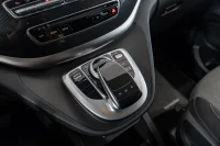 Mercedes-Benz V220 - 2.1 120kW thumbnail