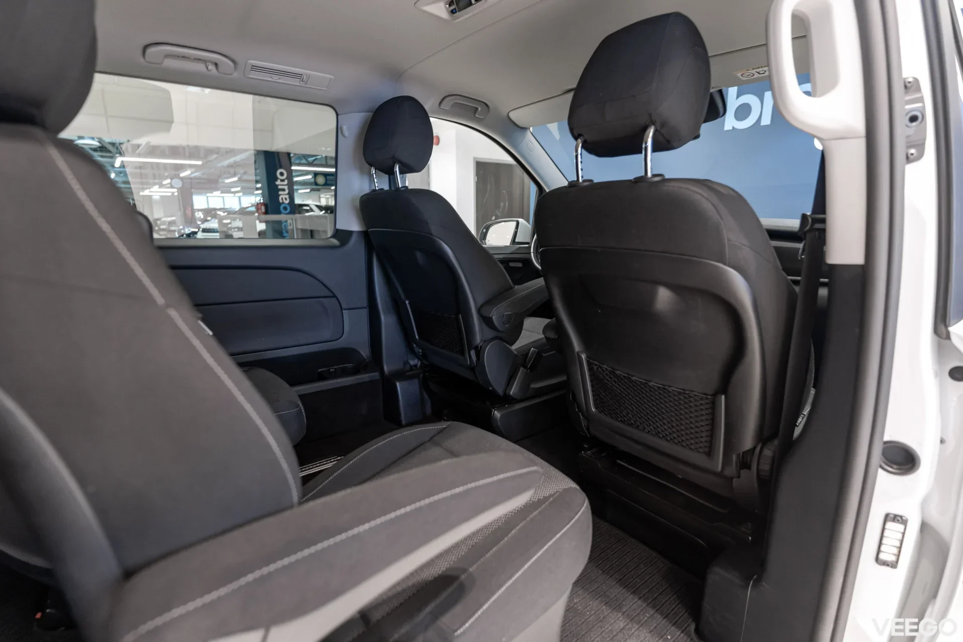 Mercedes-Benz V220 - 2.1 120kW