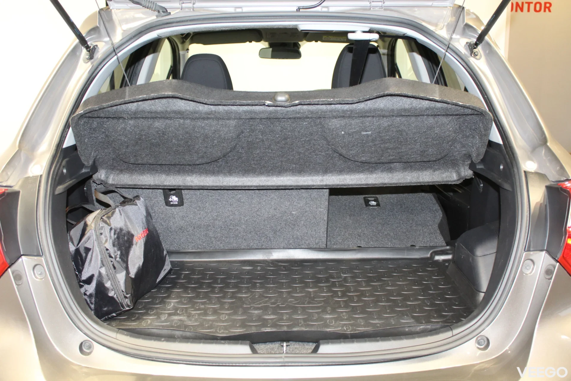 Toyota Yaris Active Plus Hybrid 1.5 54kW