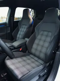 Volkswagen Golf GTE 1.4 180kW thumbnail