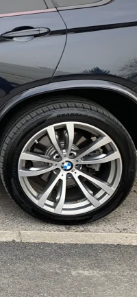 BMW X5 40d xDrive M-pakett 3.0 230kW thumbnail