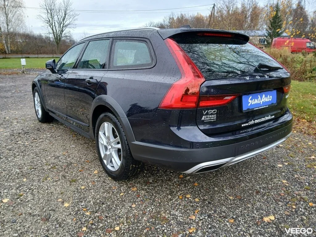 Volvo V90 Cross Country AWD 2.0 140kW