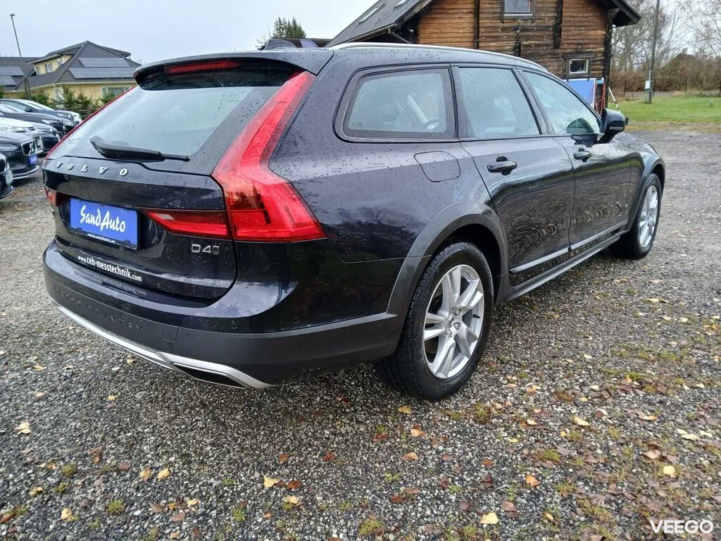 Volvo V90 Cross Country AWD 2.0 140kW
