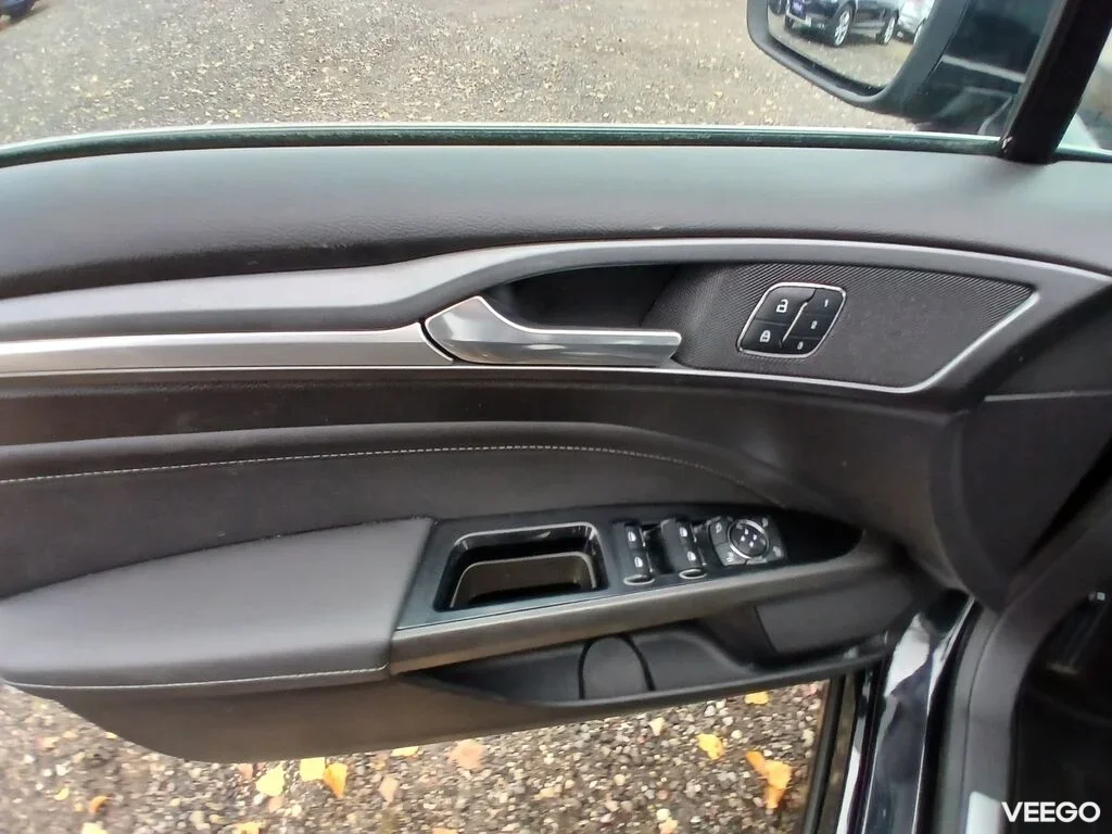 Ford Mondeo Titanium 2.0 132kW