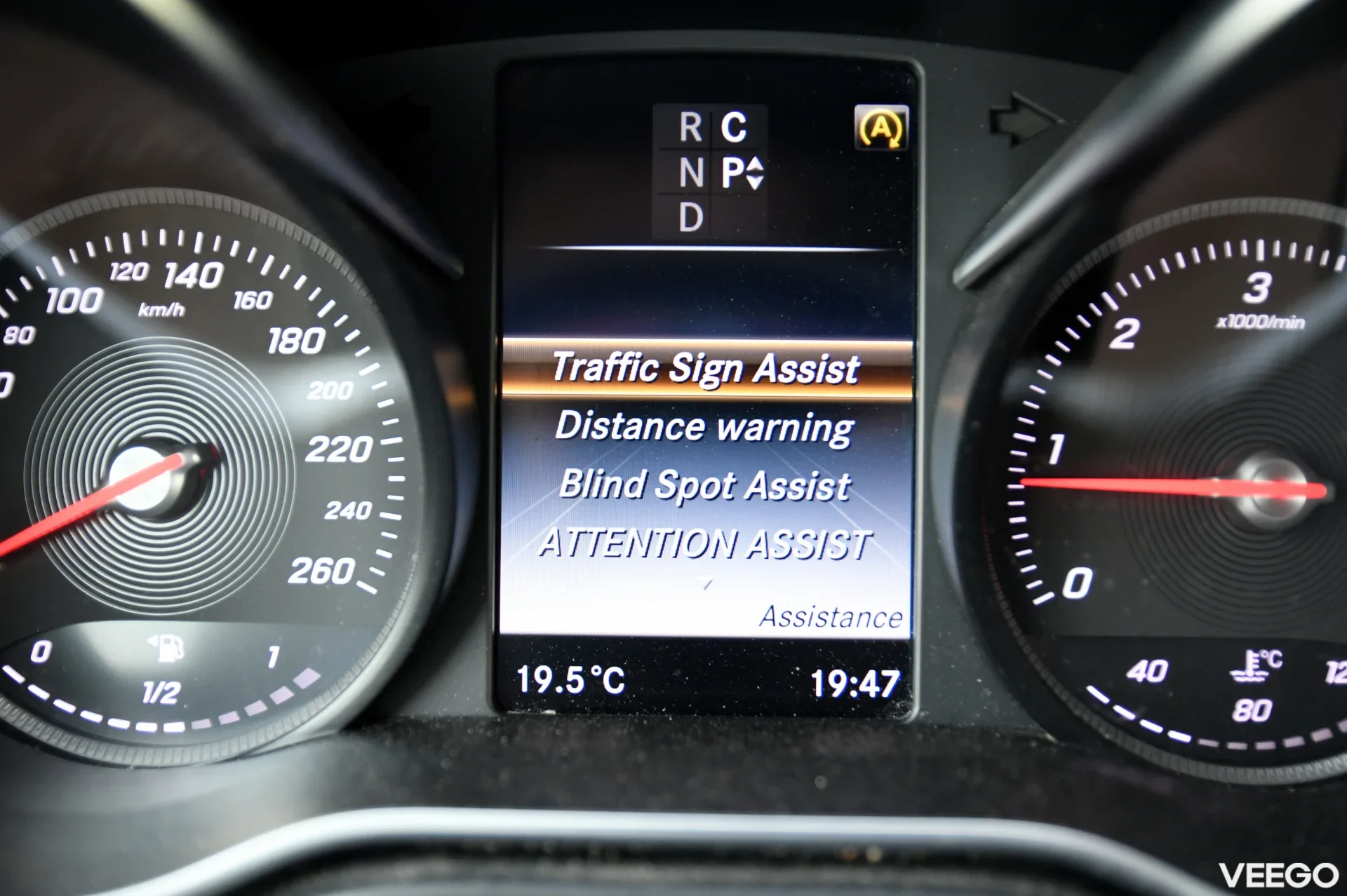 Mercedes-Benz V class A3 2.1 140kW
