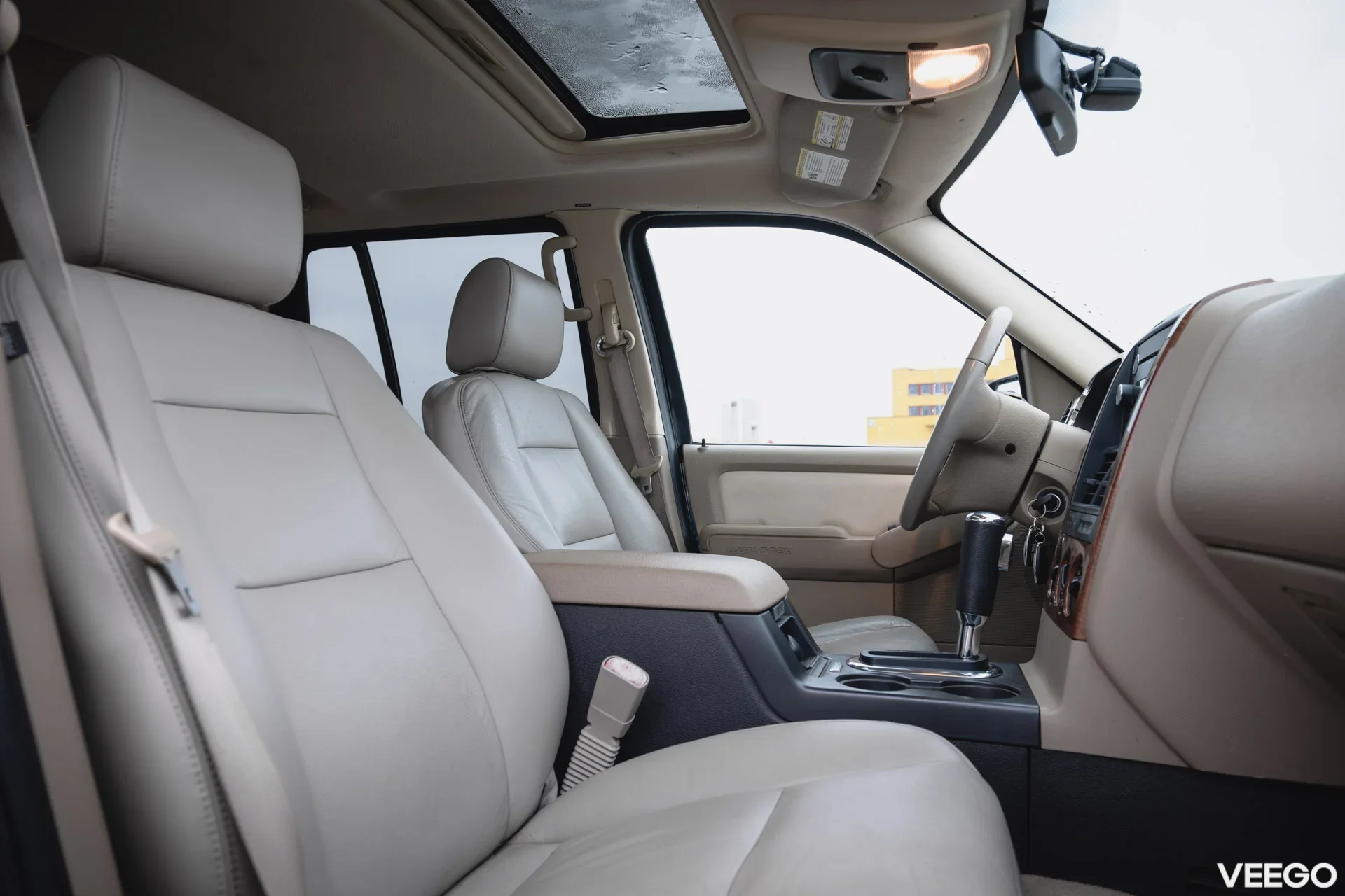 Ford Explorer eddie bauer 4.0 157kW