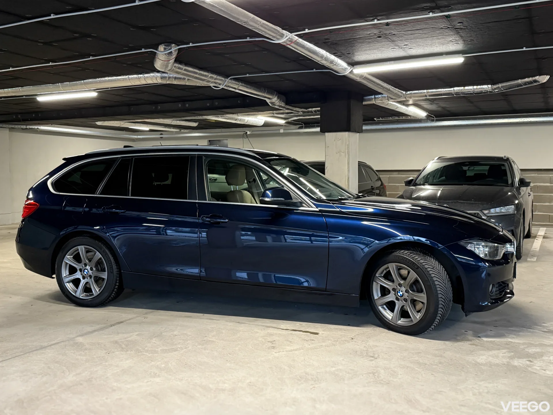 BMW 330 High Executive 3.0 190кВ 3.0 190kW