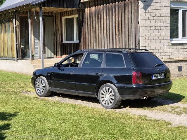 Image of Audi A4 B5 2.4 121kW