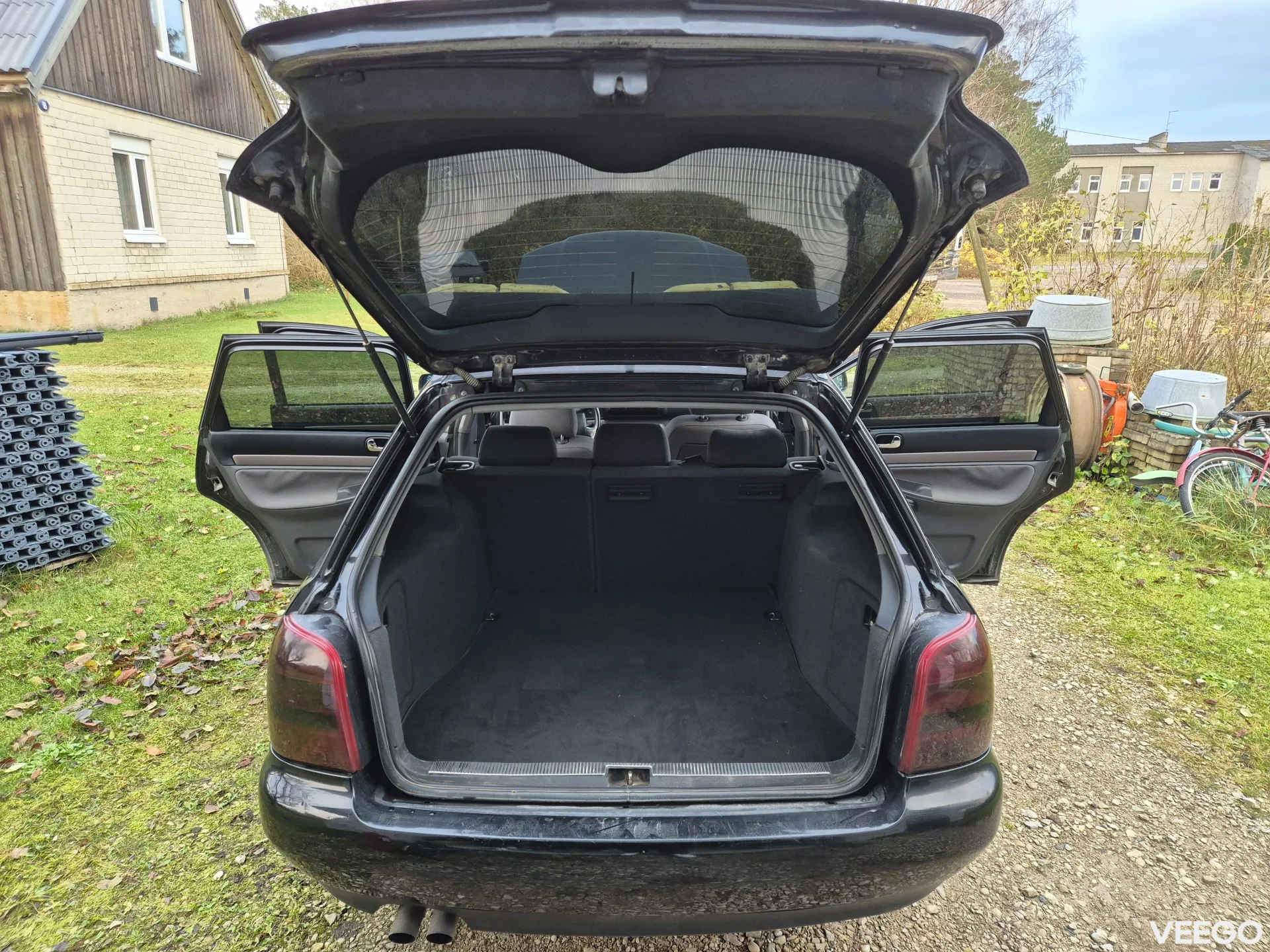 Audi A4 B5 2.4 121kW