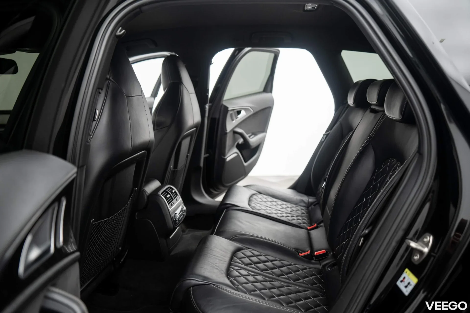 Audi S6 Avant Quattro 4.0 331kW