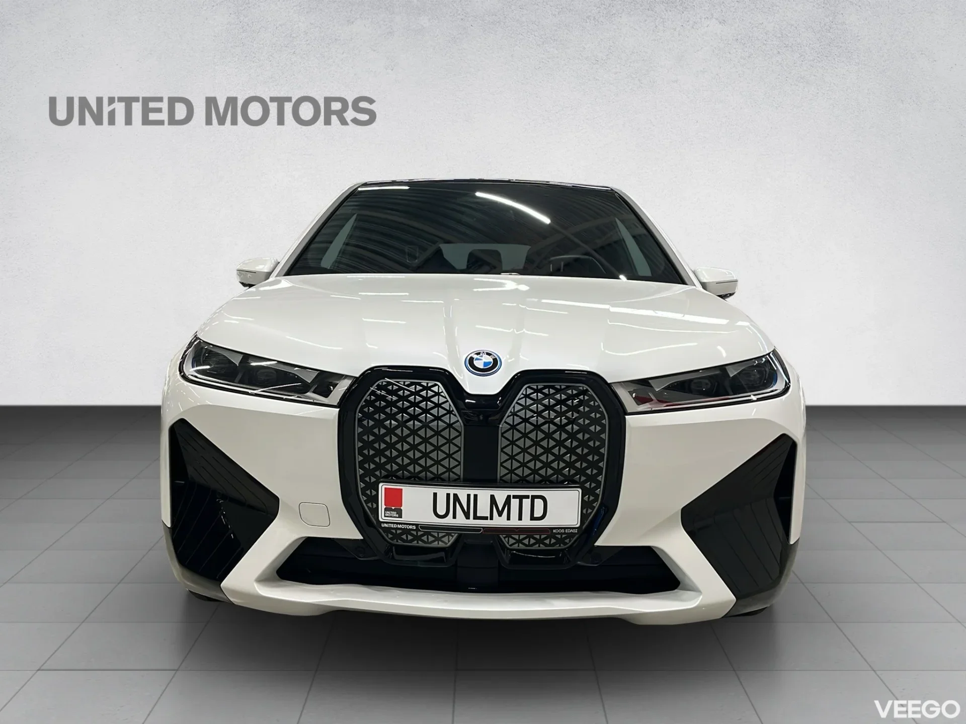 BMW iX Sportpakett 385kW