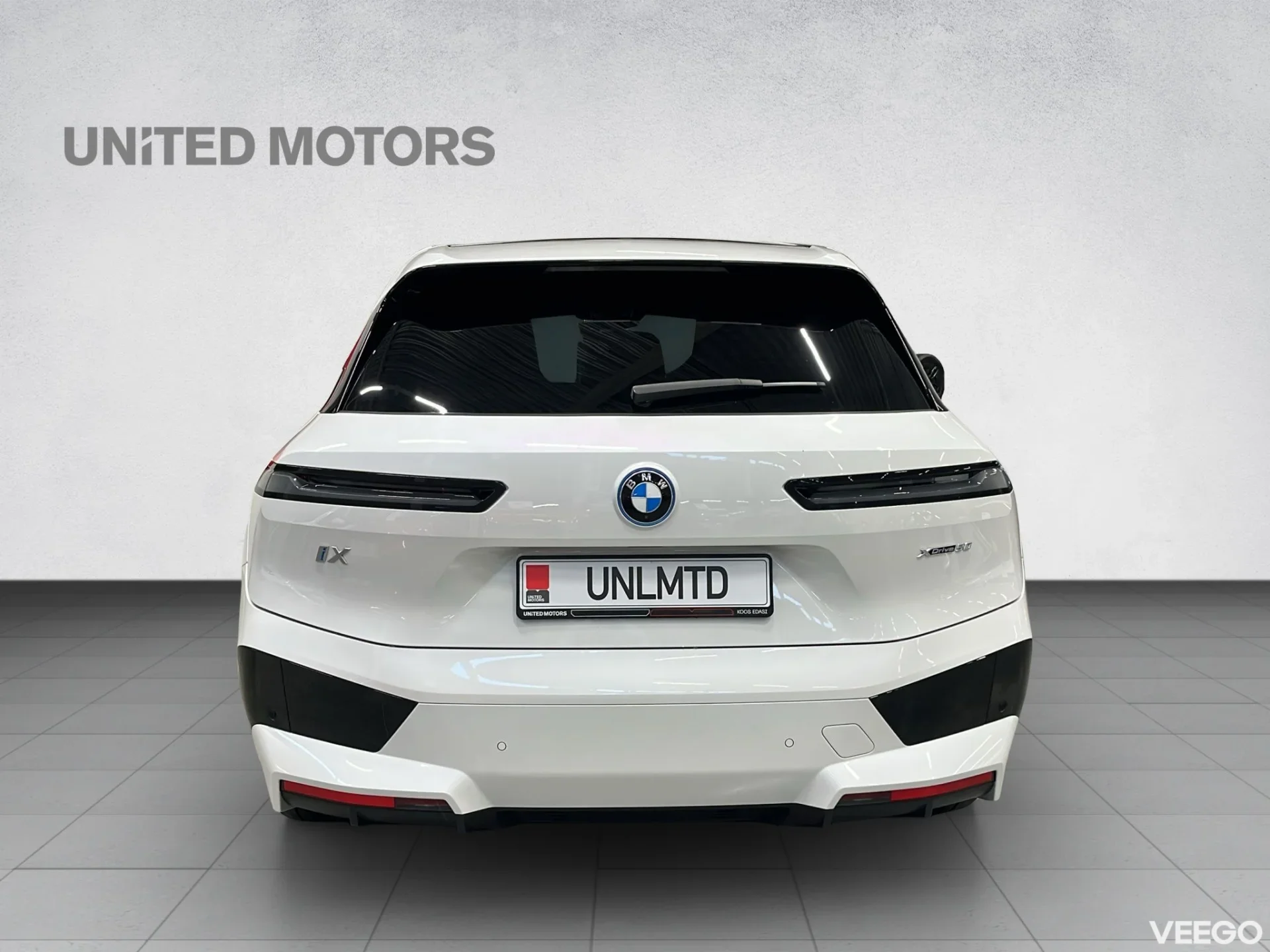 BMW iX Sportpakett 385kW