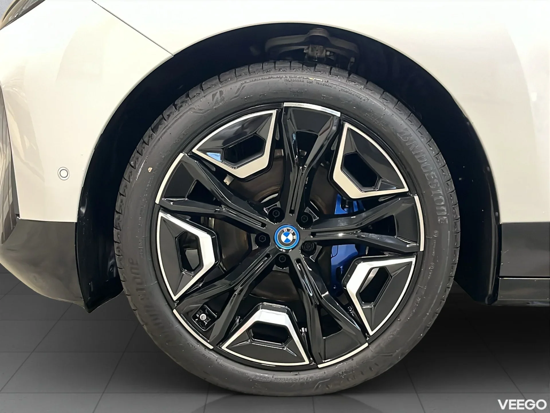 BMW iX Sportpakett 385kW