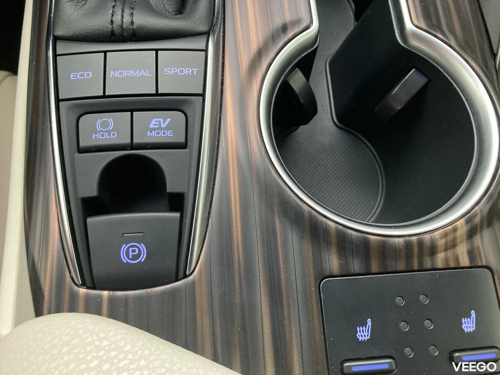 Toyota Camry 2.5 131kW