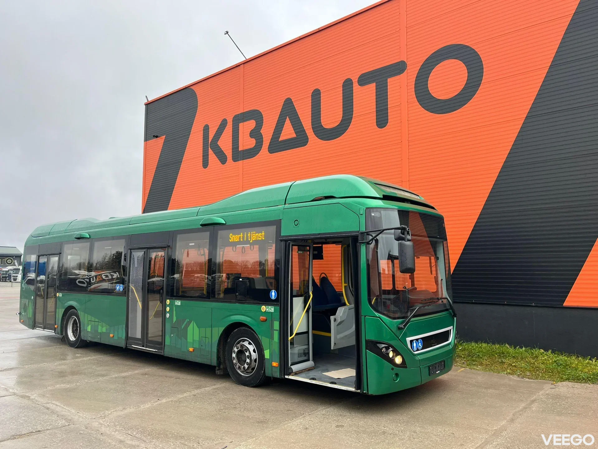 Volvo B5LH HYBRID / AC / AUXILIARY HEATING / WHEELCHAIR RAMP 177kW