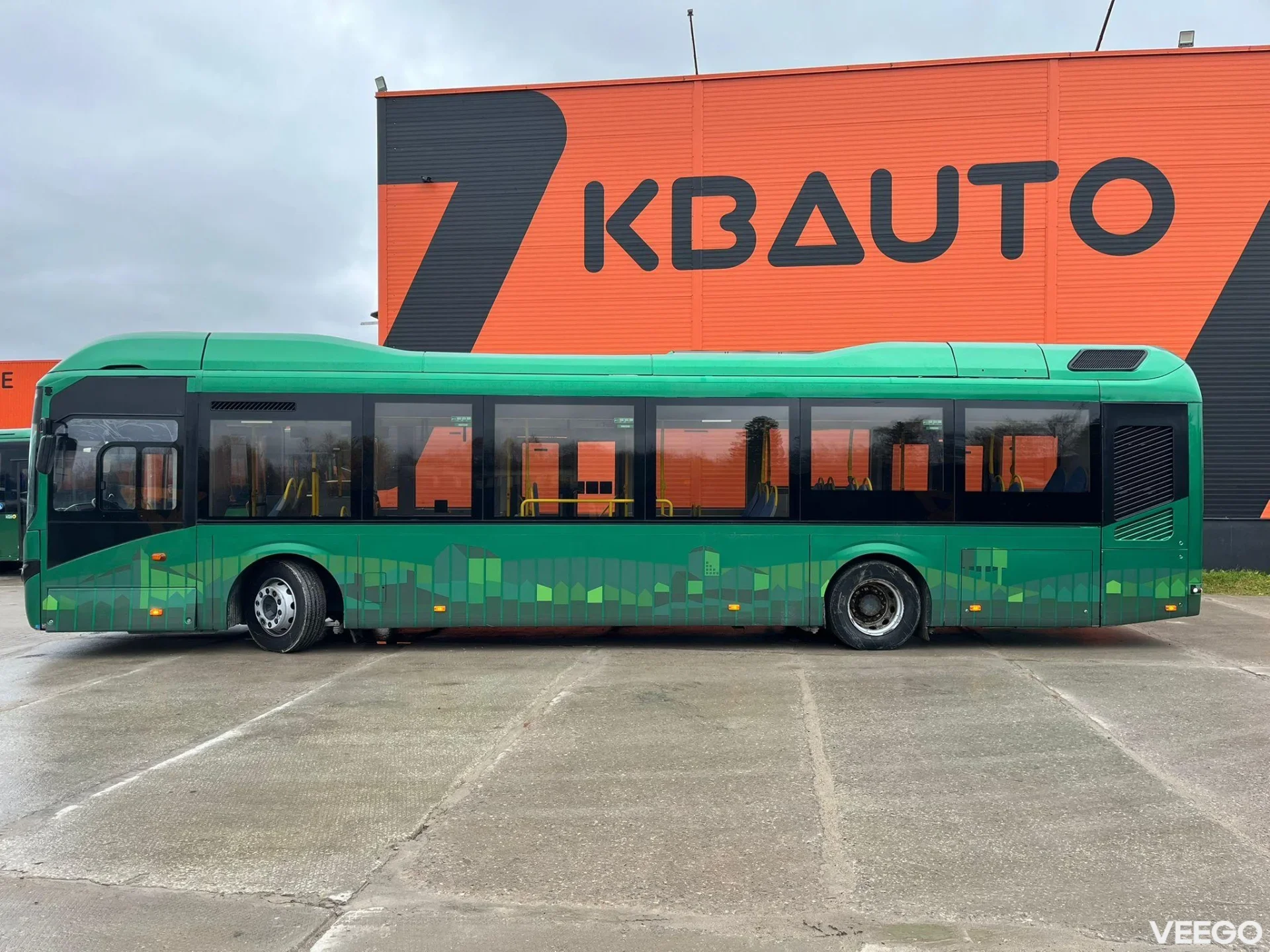 Volvo B5LH HYBRID / AC / AUXILIARY HEATING / WHEELCHAIR RAMP 177kW