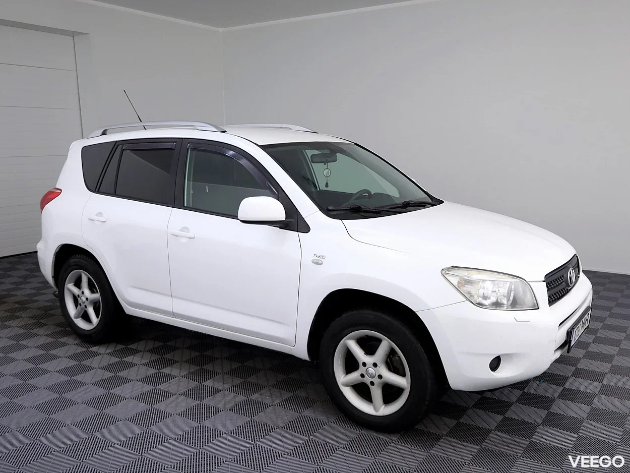 Toyota RAV4 2.2 100kW