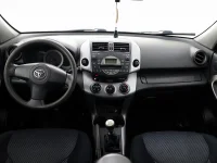 Toyota RAV4 2.2 100kW thumbnail