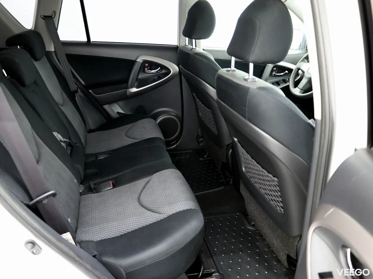 Toyota RAV4 2.2 100kW