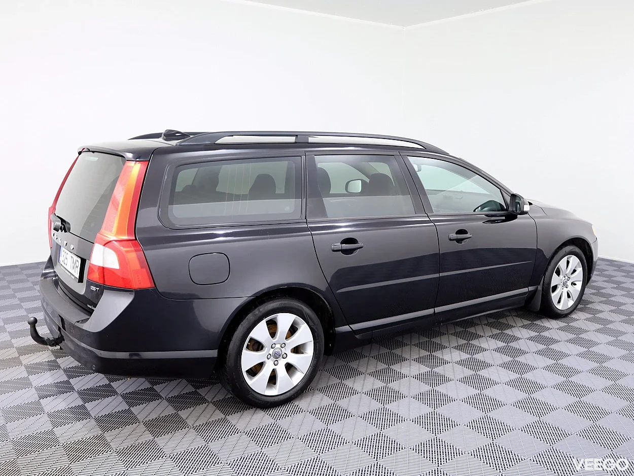 Volvo V70 2.5 147kW