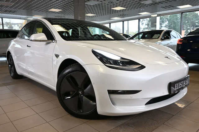 Image of Tesla Model 3 AWD / AUTOPILOT / Long Range Dual / FULL 366kW