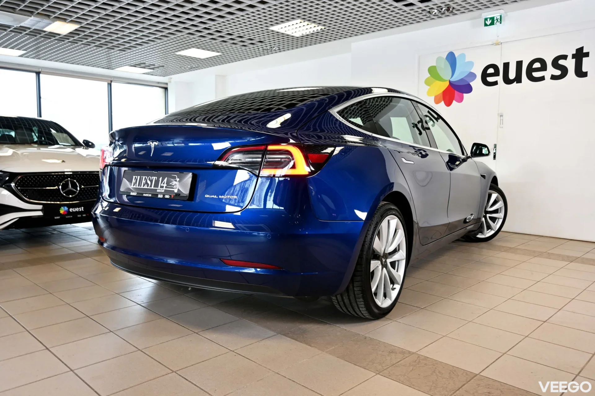 Tesla Model 3 AWD DUAL AUTOPILOT 3