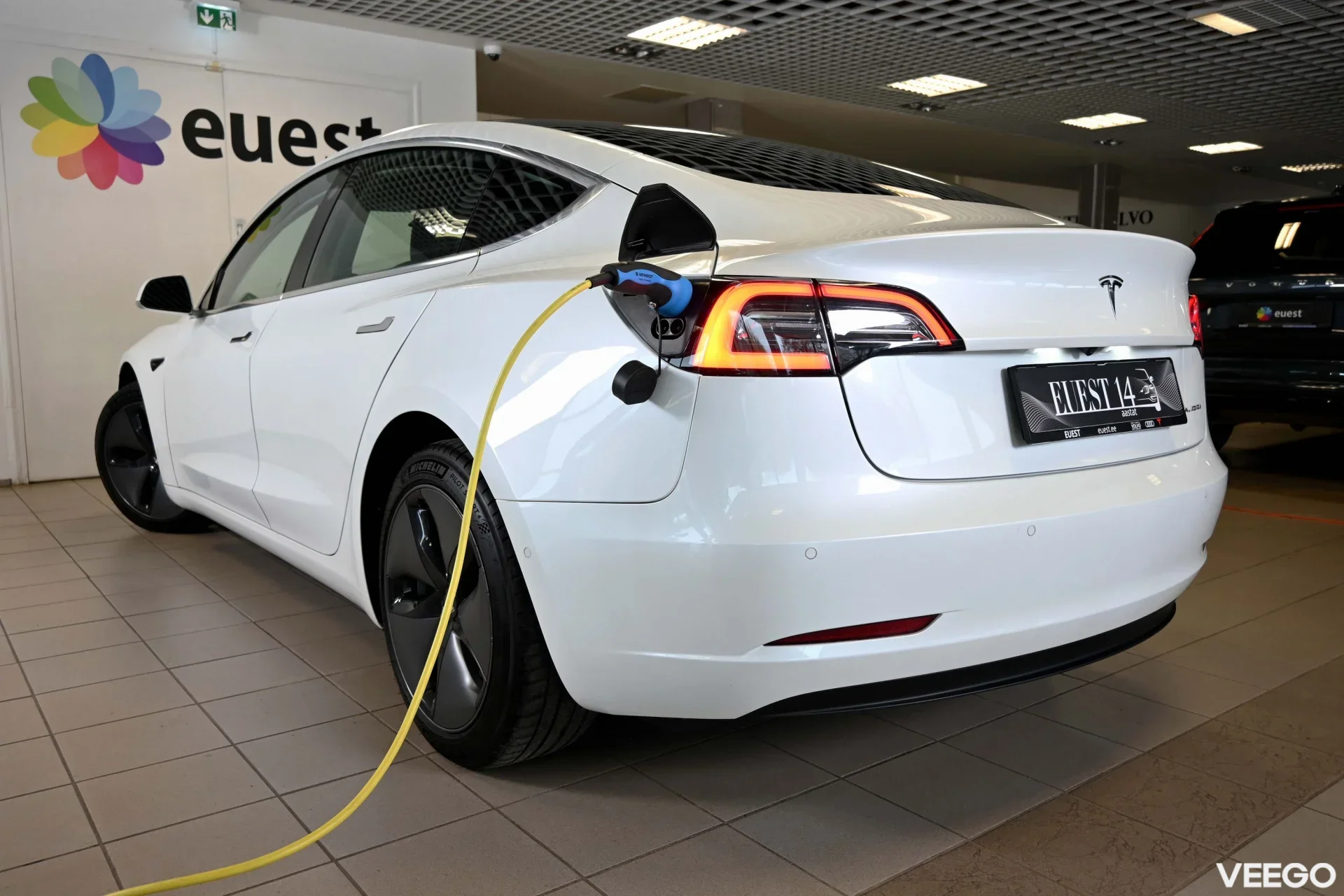 Tesla Model 3 AWD / AUTOPILOT / Long Range Dual / FULL 366kW