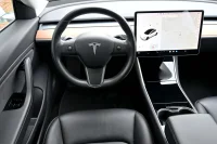 Tesla Model 3 AWD / AUTOPILOT / Long Range Dual / FULL 366kW thumbnail