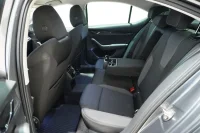 Skoda Octavia AMBITION HB 1 81kW thumbnail