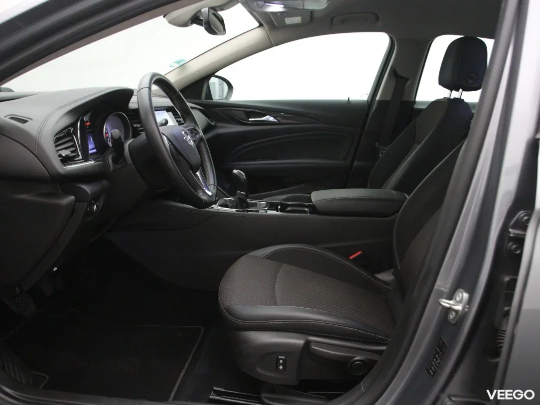 Opel Insignia 1.5 103kW