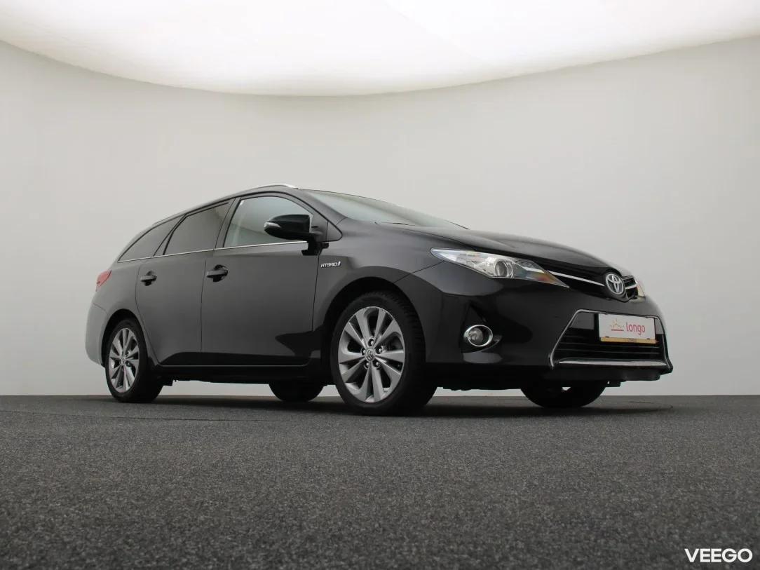 Toyota Auris 1.8 73kW