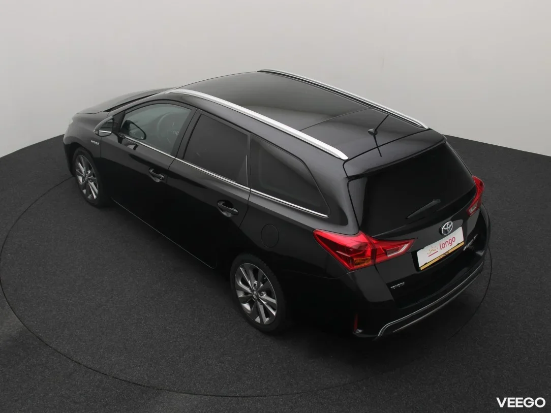 Toyota Auris 1.8 73kW