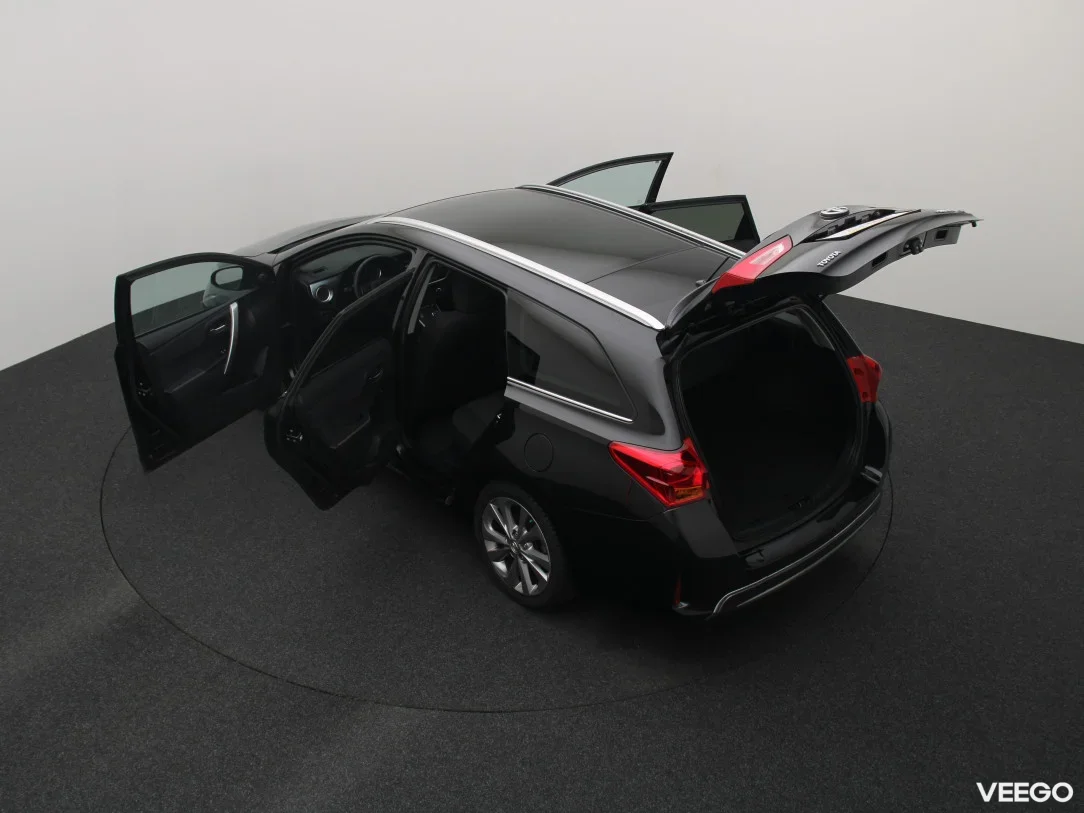 Toyota Auris 1.8 73kW