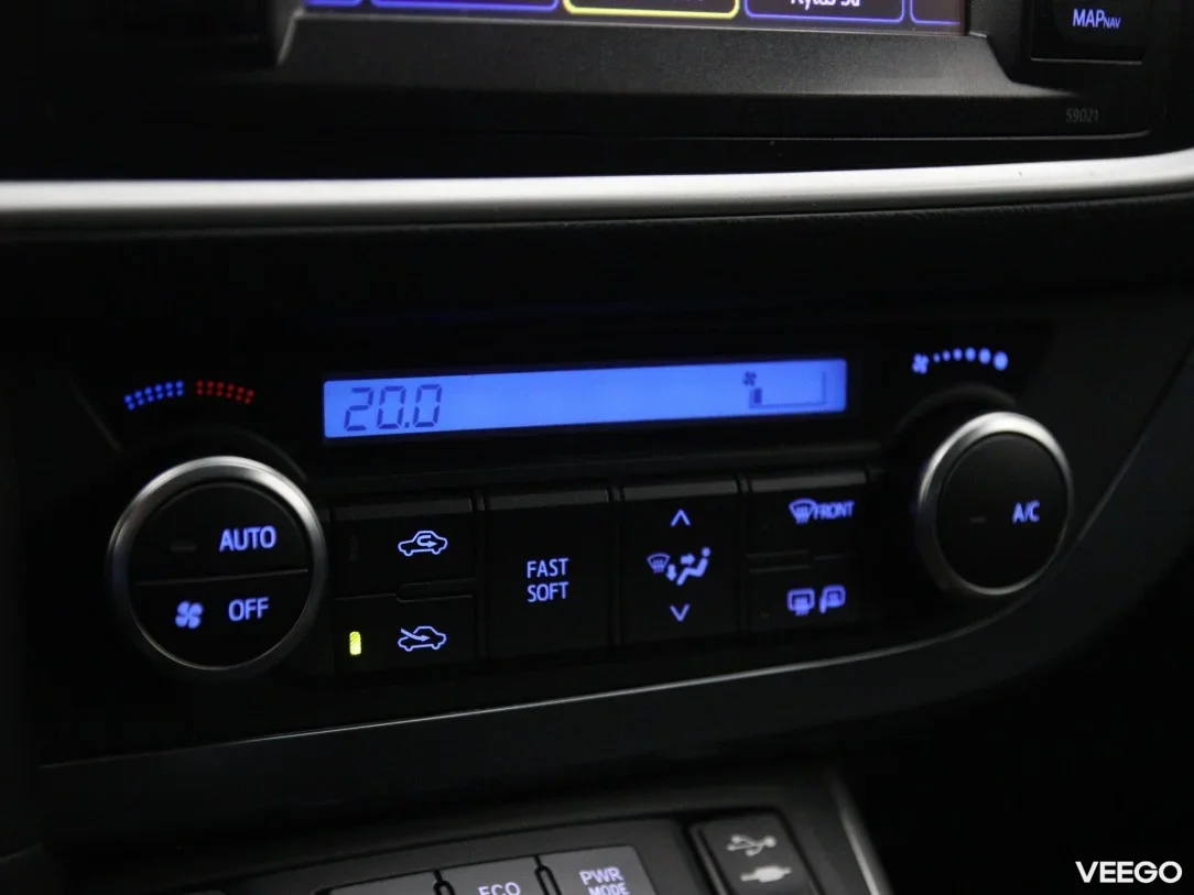 Toyota Auris 1.8 73kW