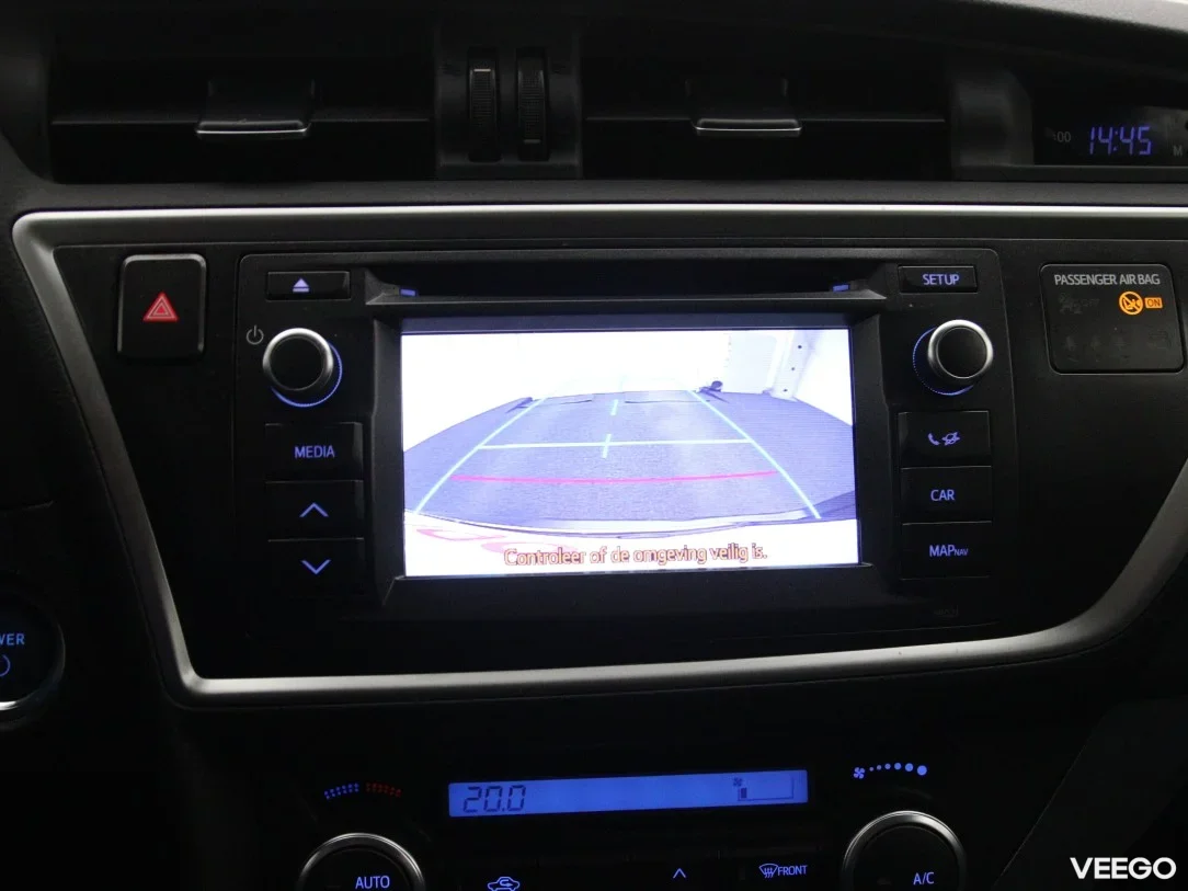 Toyota Auris 1.8 73kW