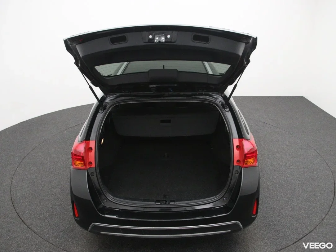 Toyota Auris 1.8 73kW