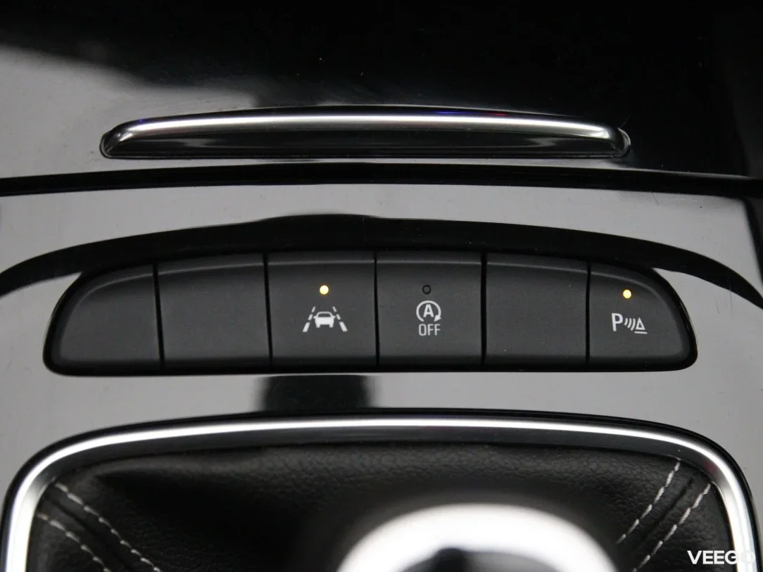 Opel Insignia 1.5 103kW