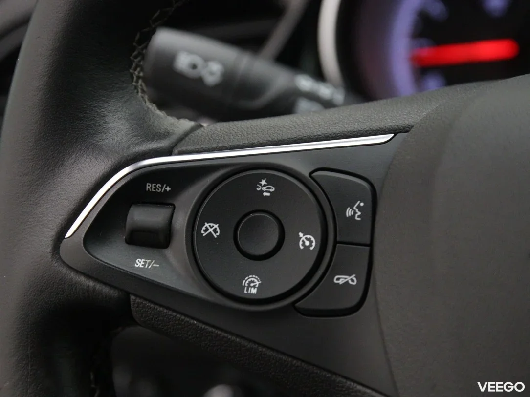 Opel Insignia 1.5 103kW