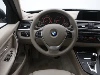 BMW 320 2 135kW thumbnail